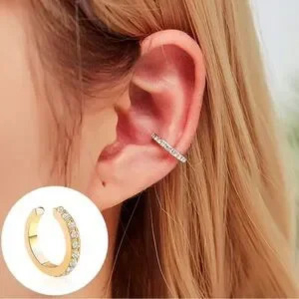 Elegant Gold Earrings with Crystals